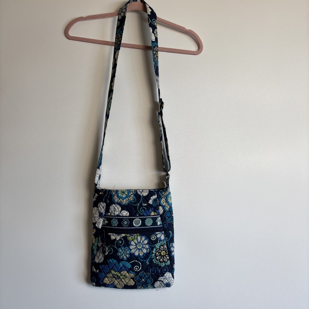 Vera Bradley Crossbody Blue Floral Handbag Quilted Cottagecore Boho Granny core